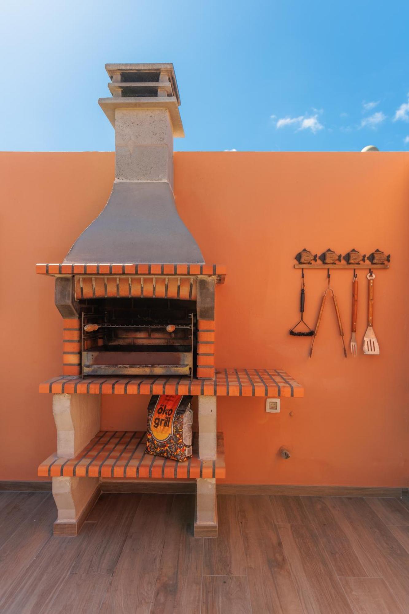 Villa Jacuzzi & Barbecue La Oliva Dış mekan fotoğraf