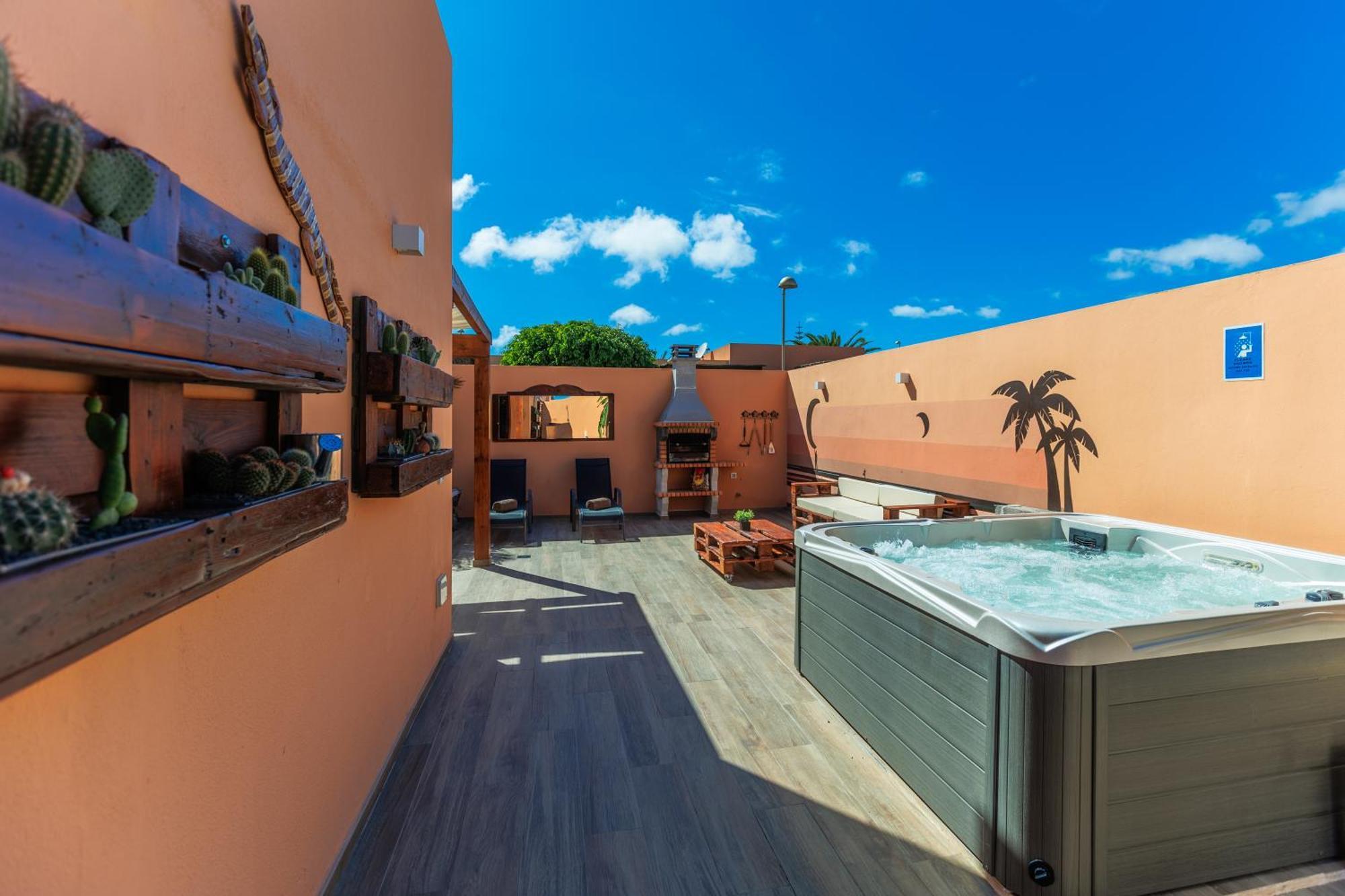 Villa Jacuzzi & Barbecue La Oliva Dış mekan fotoğraf