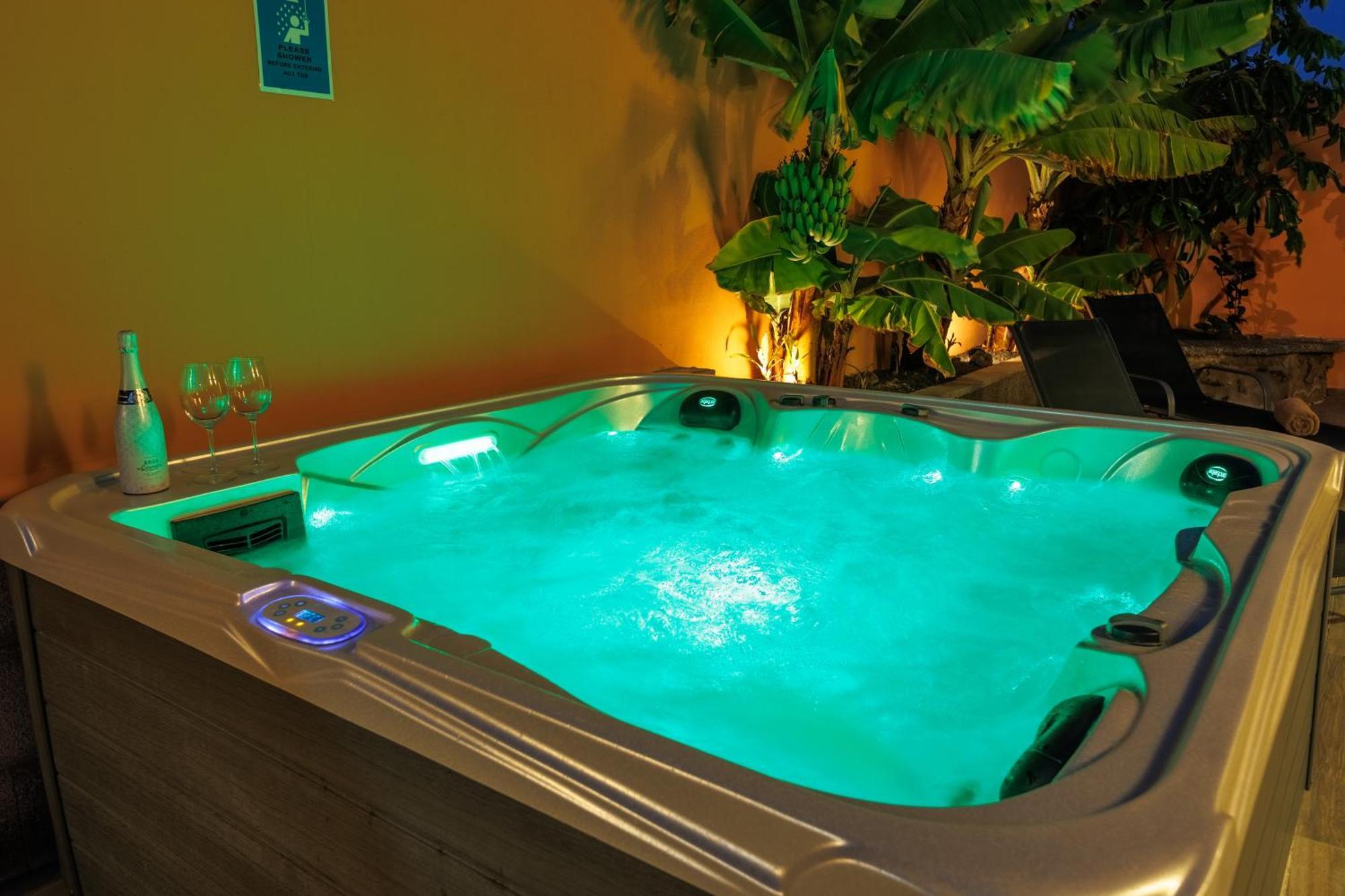 Villa Jacuzzi & Barbecue La Oliva Dış mekan fotoğraf