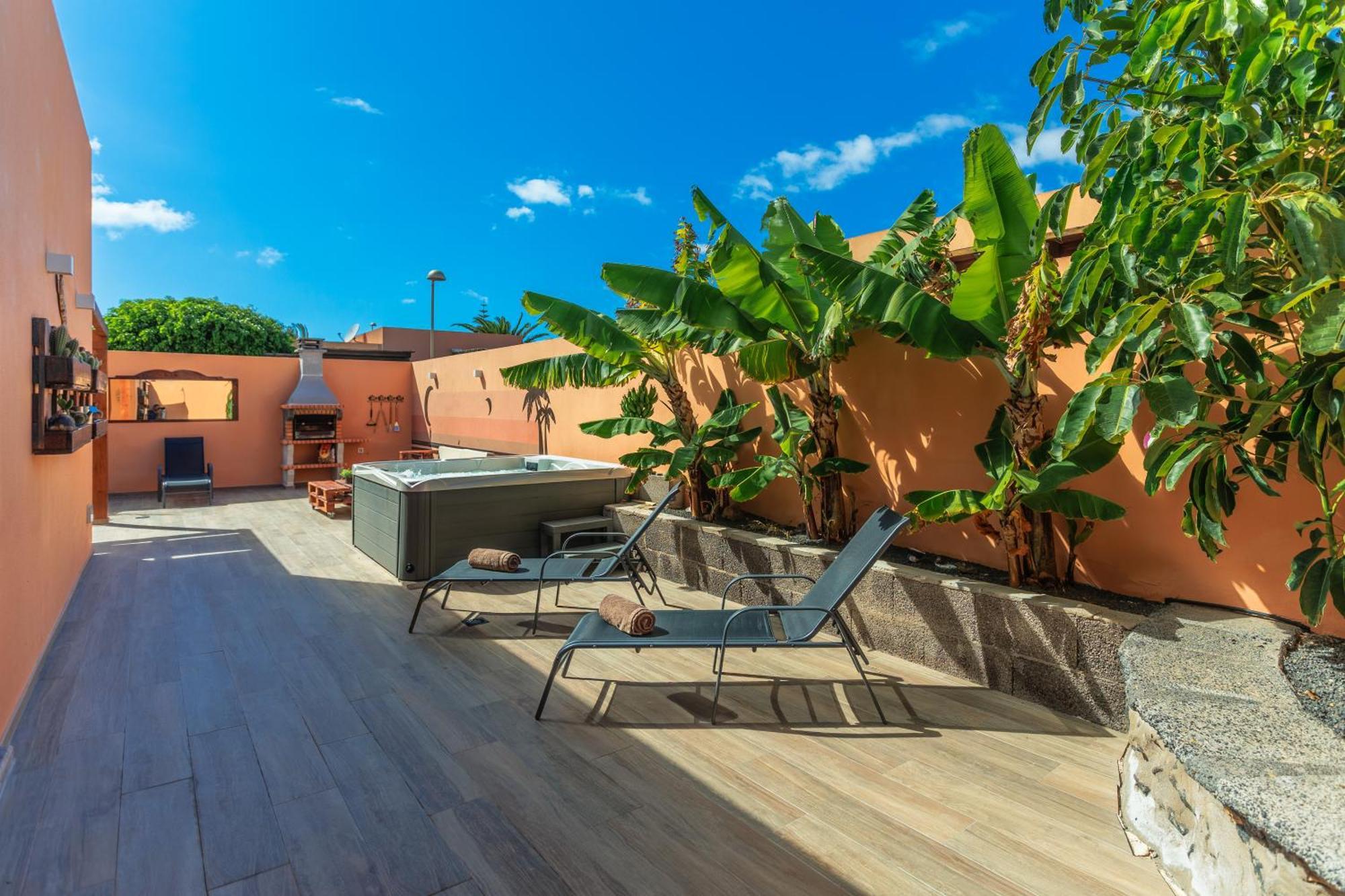 Villa Jacuzzi & Barbecue La Oliva Dış mekan fotoğraf